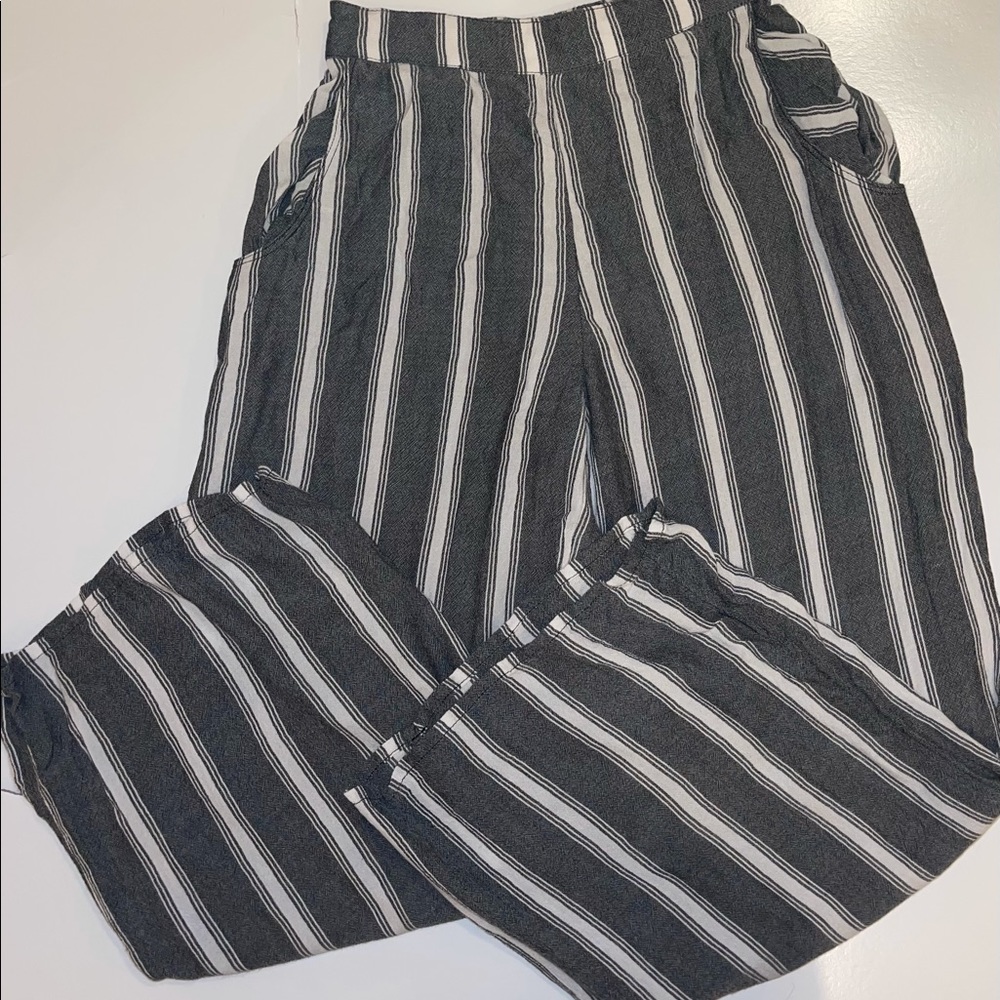 XS Grey/White Striped Matching Set (shirt + top)